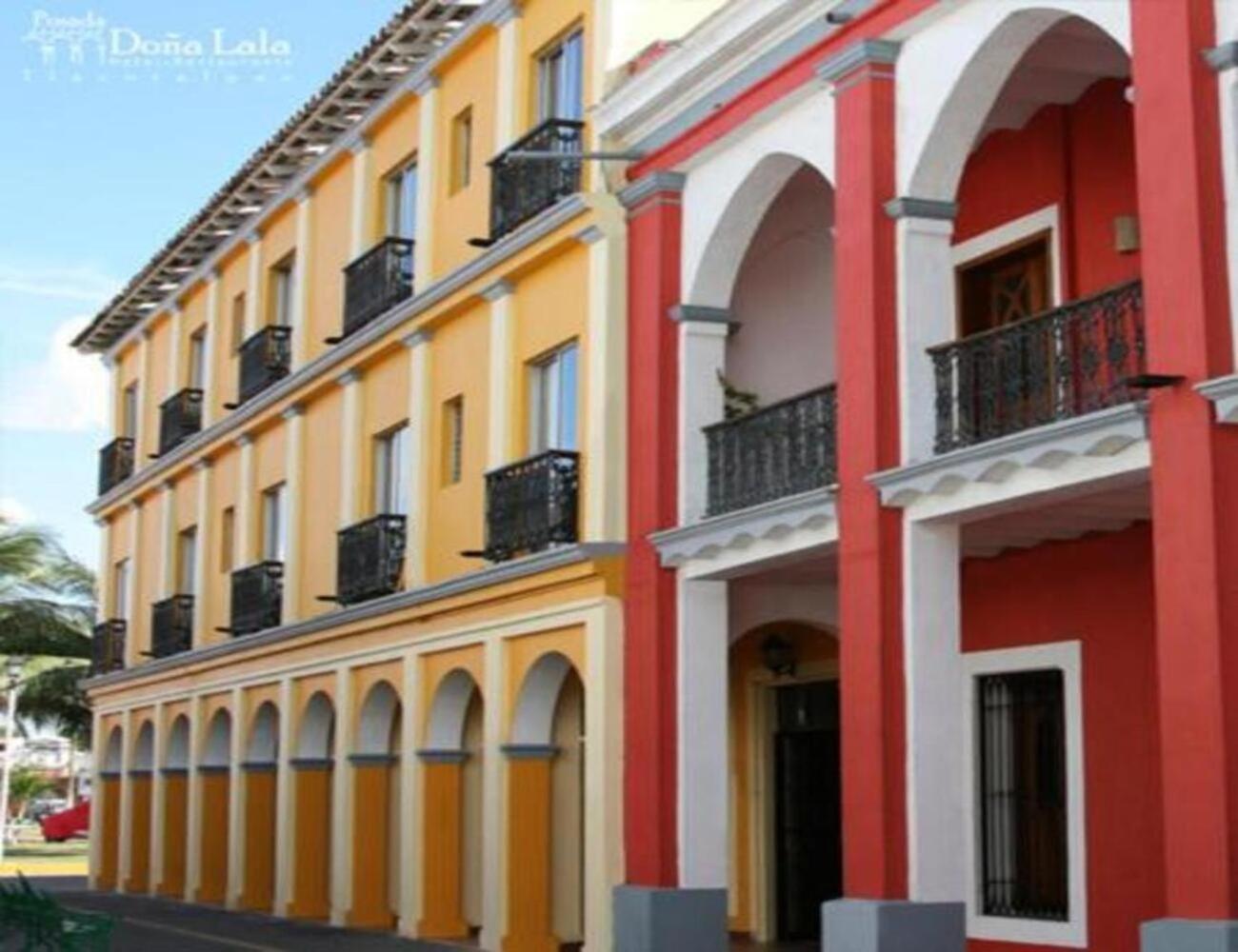 Hotel Posada Dona Lala Tlacotalpan Exterior photo